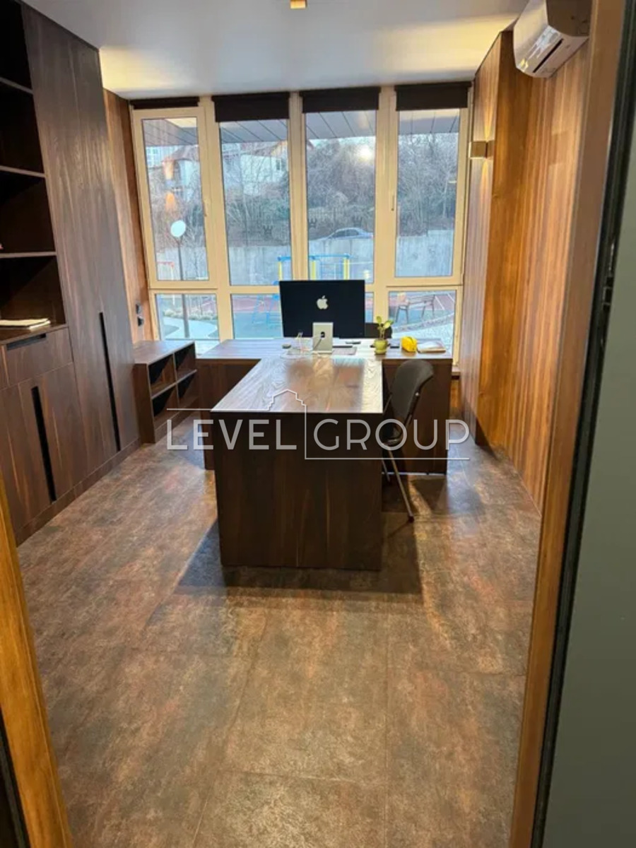 Костанайська вул., 13