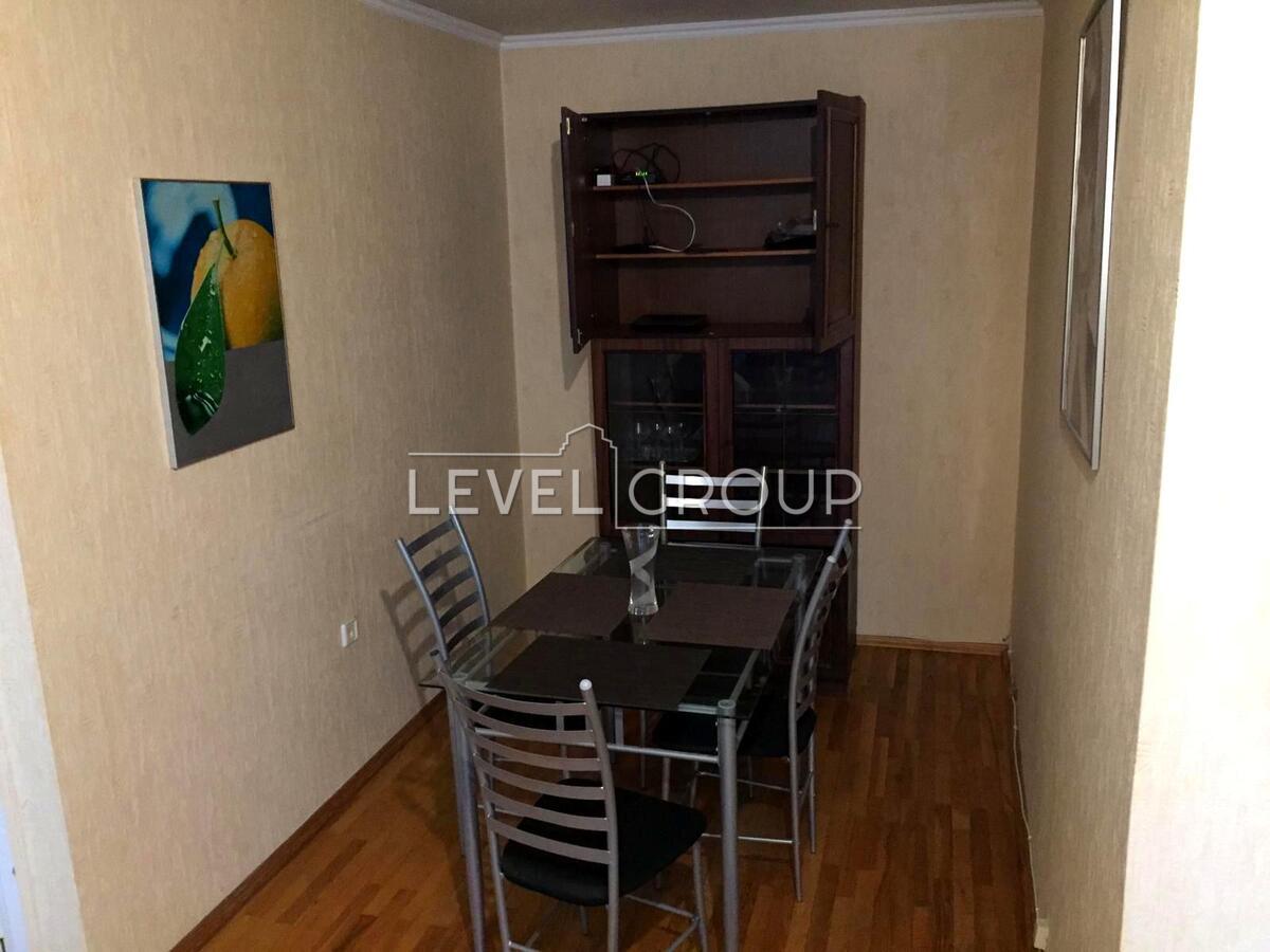Лесі Українки бульв., 7