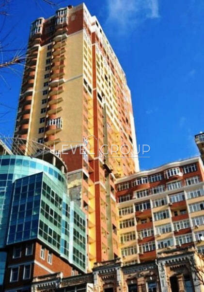 Жилянська вул., 118