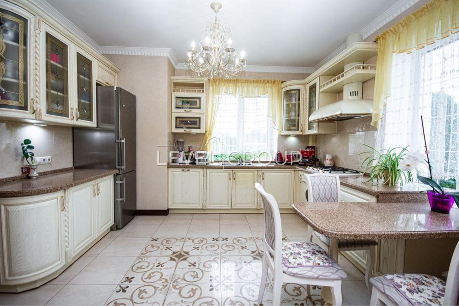 Амбулаторна вул.