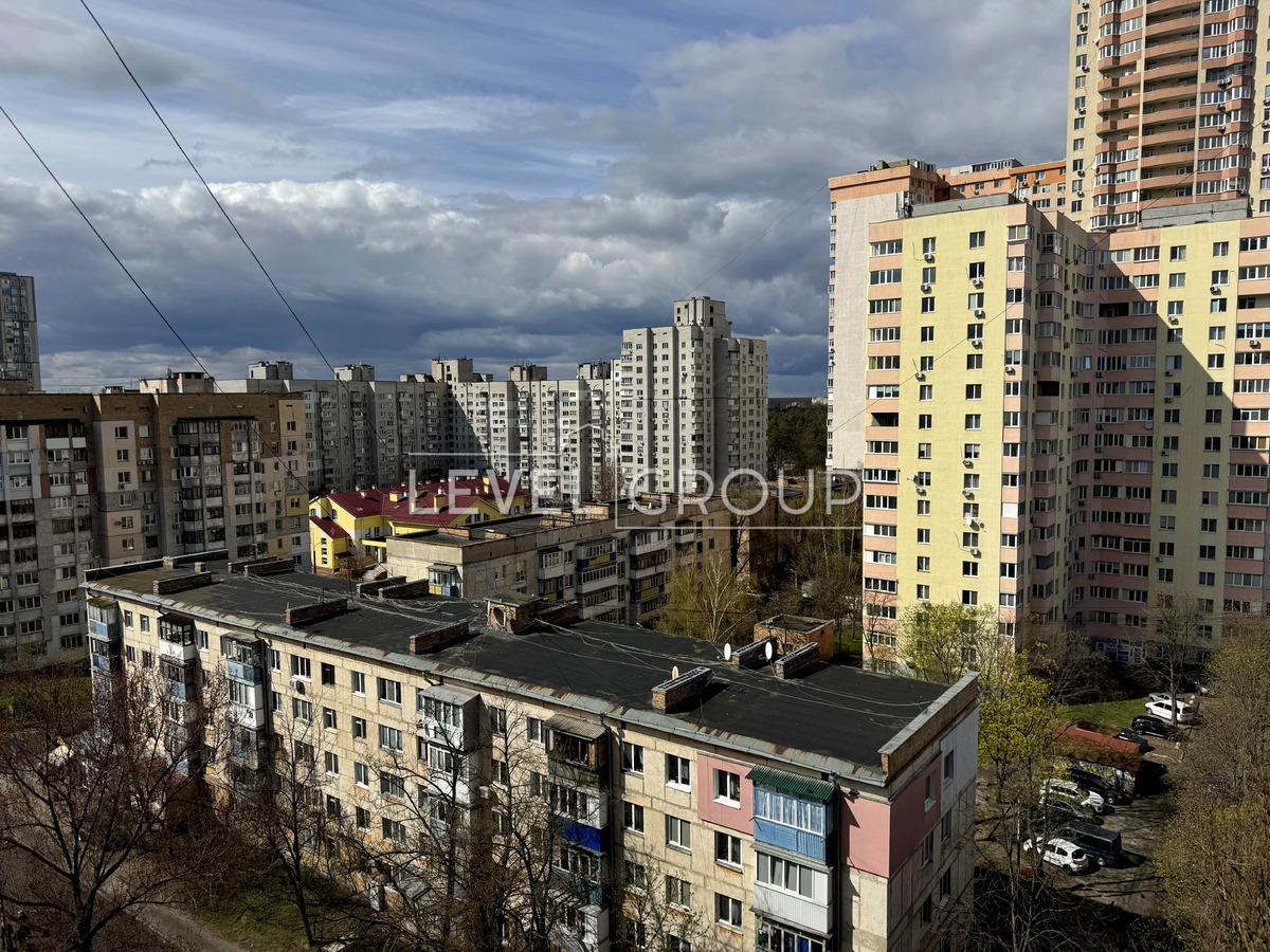 Клавдіївська вул., 23/15
