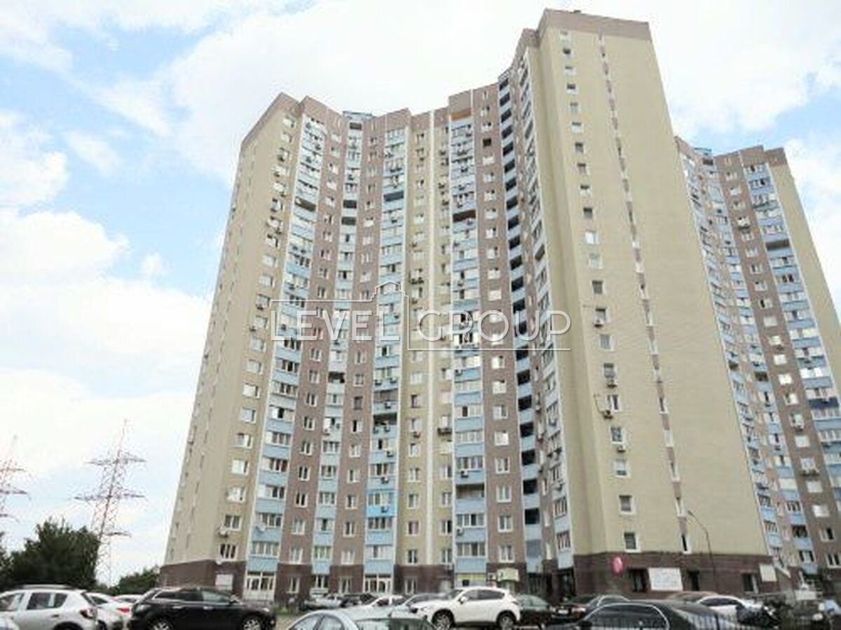 Европейського Союзу просп. (Правди), 19 А