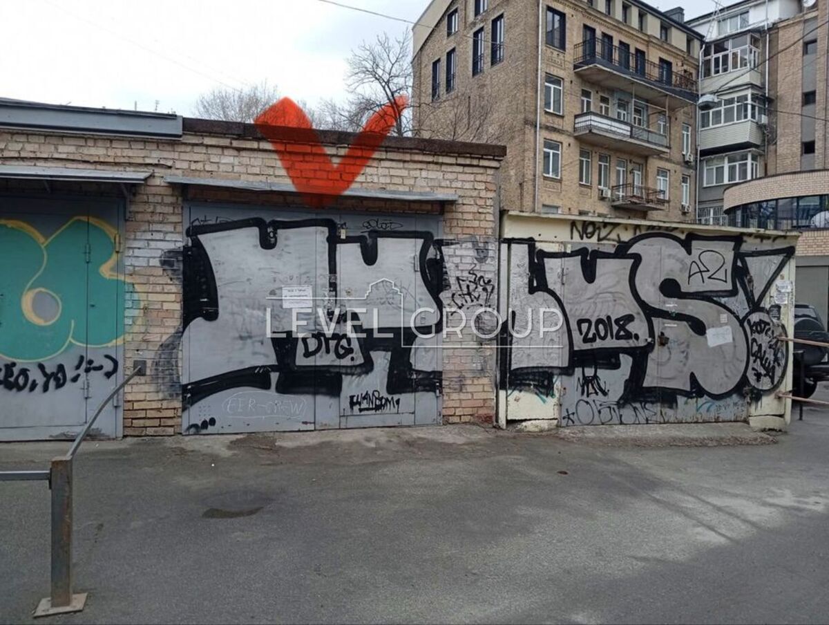 Ярославів Вал вул., 14