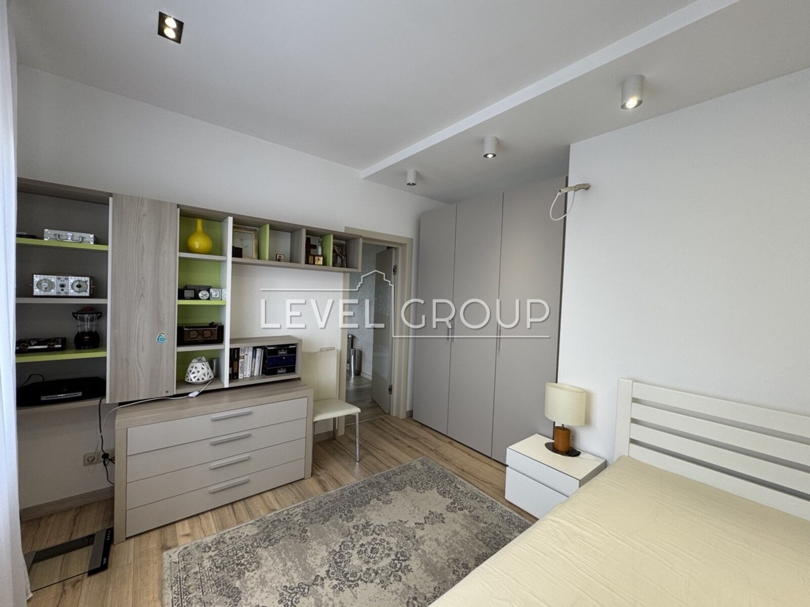 пров. Колгоспний