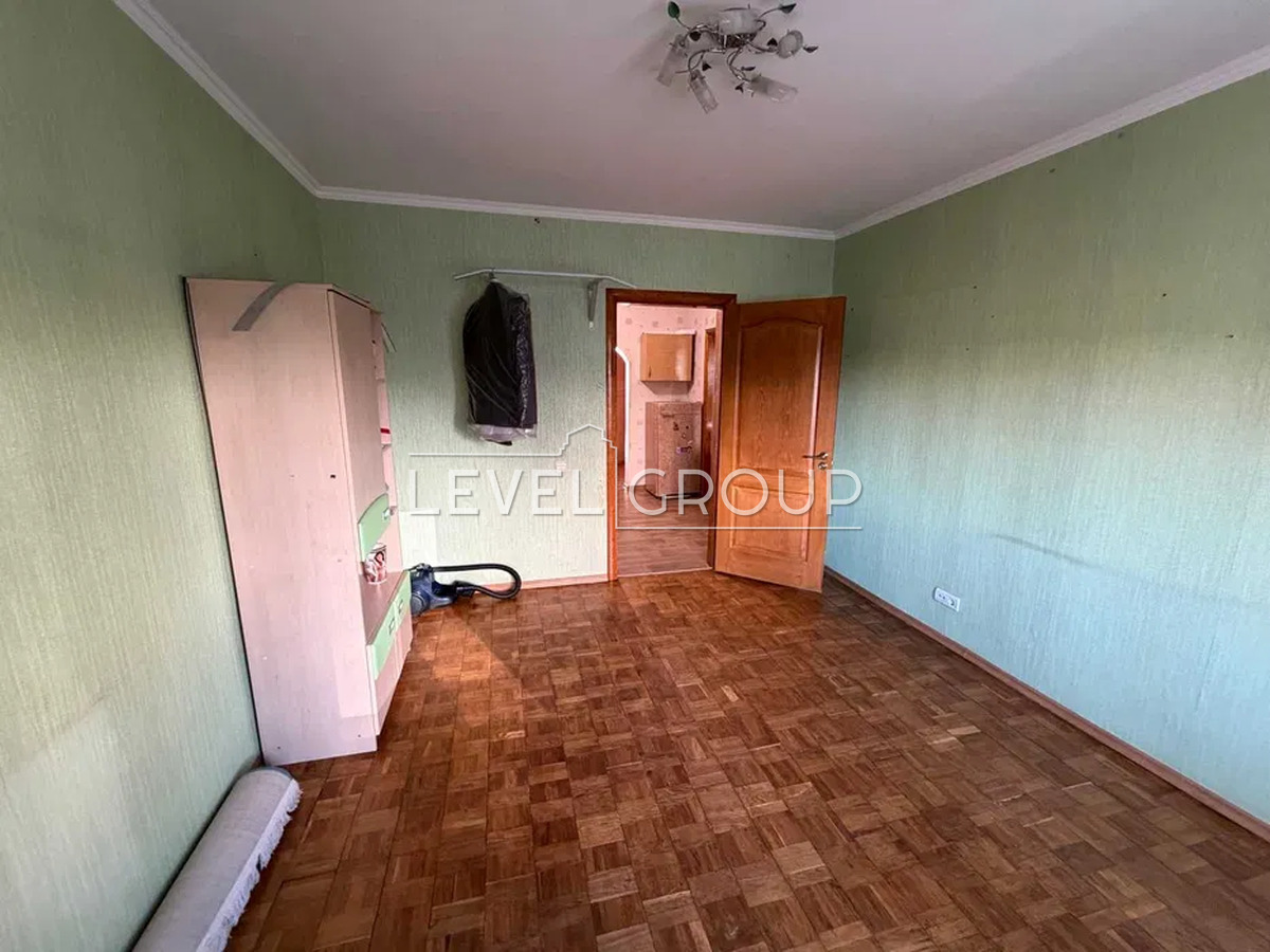Миколи Закревського вул., 5