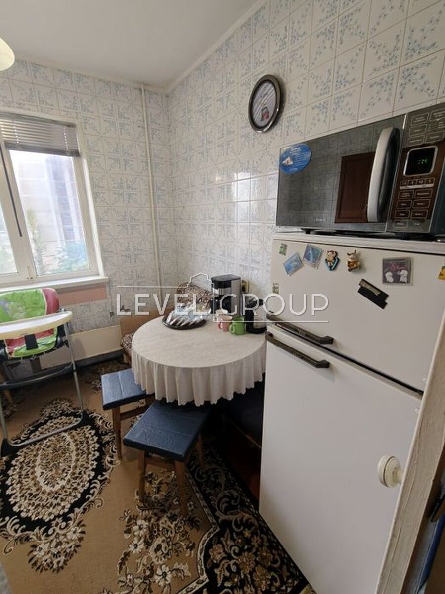 Миколи Закревського вул., 45