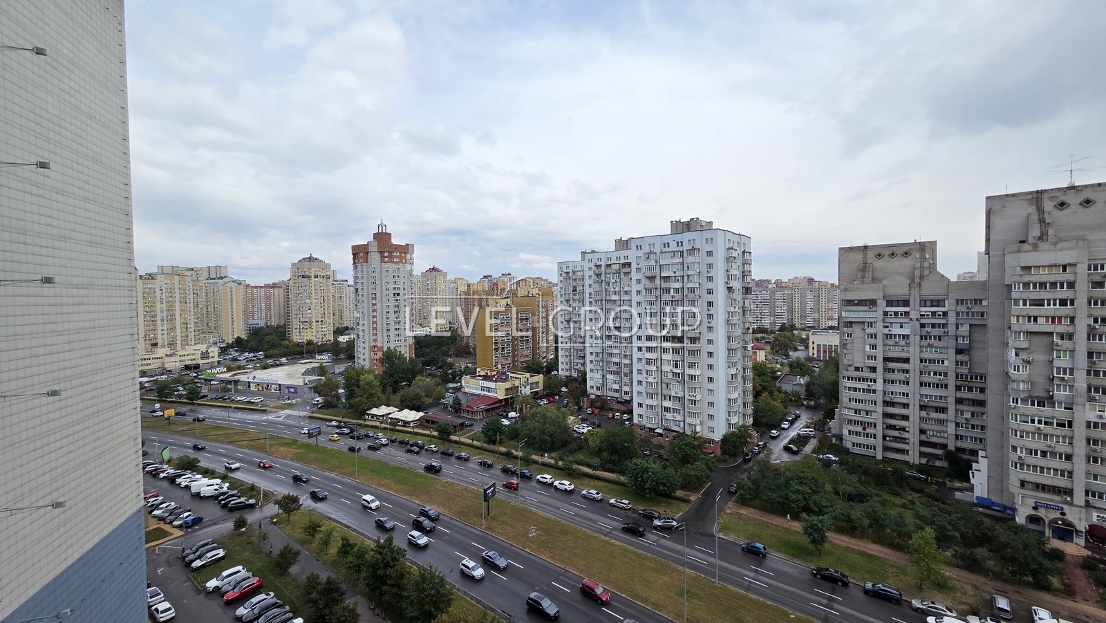 Dniprovska embankment, 14a