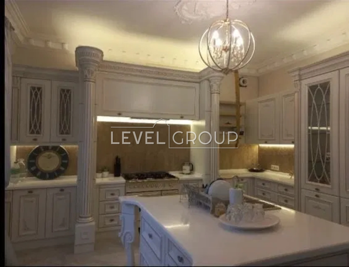 Вартових Неба вул.