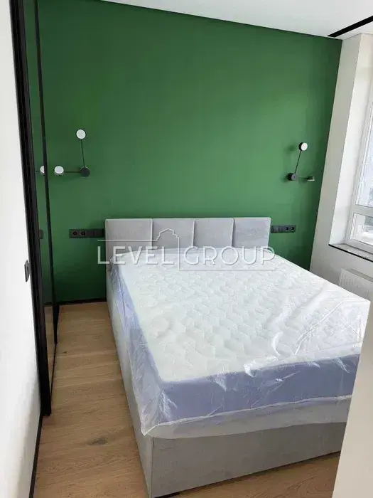 Братів Шеметів вул., 8
