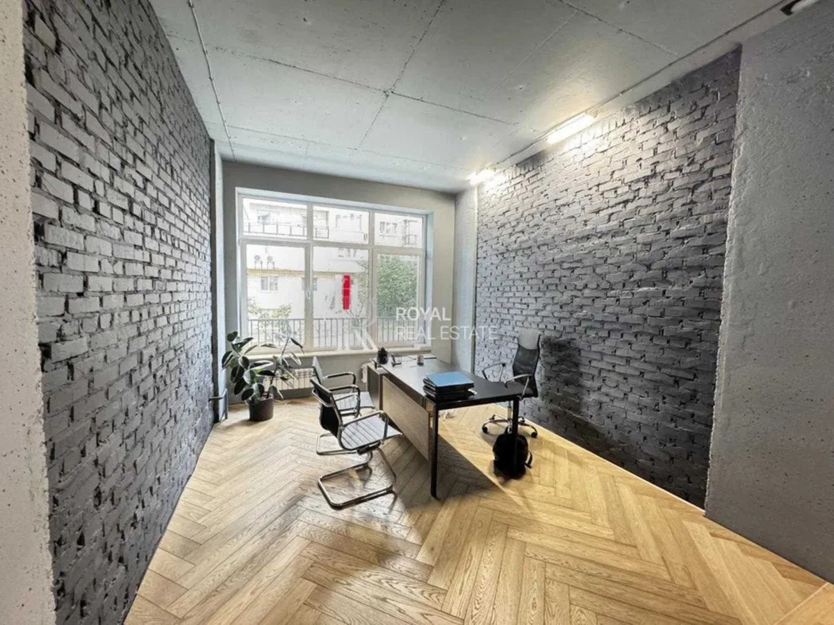 Leipzig Street, 13