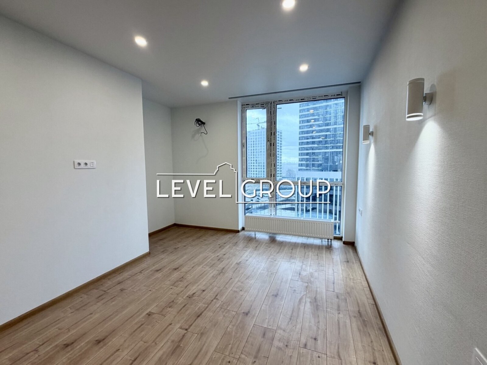 Всеволода Змієнка вул., 15/23