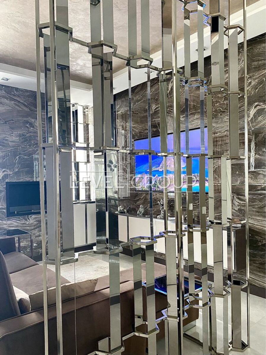 Lesia Ukrainka Blvd., 7v