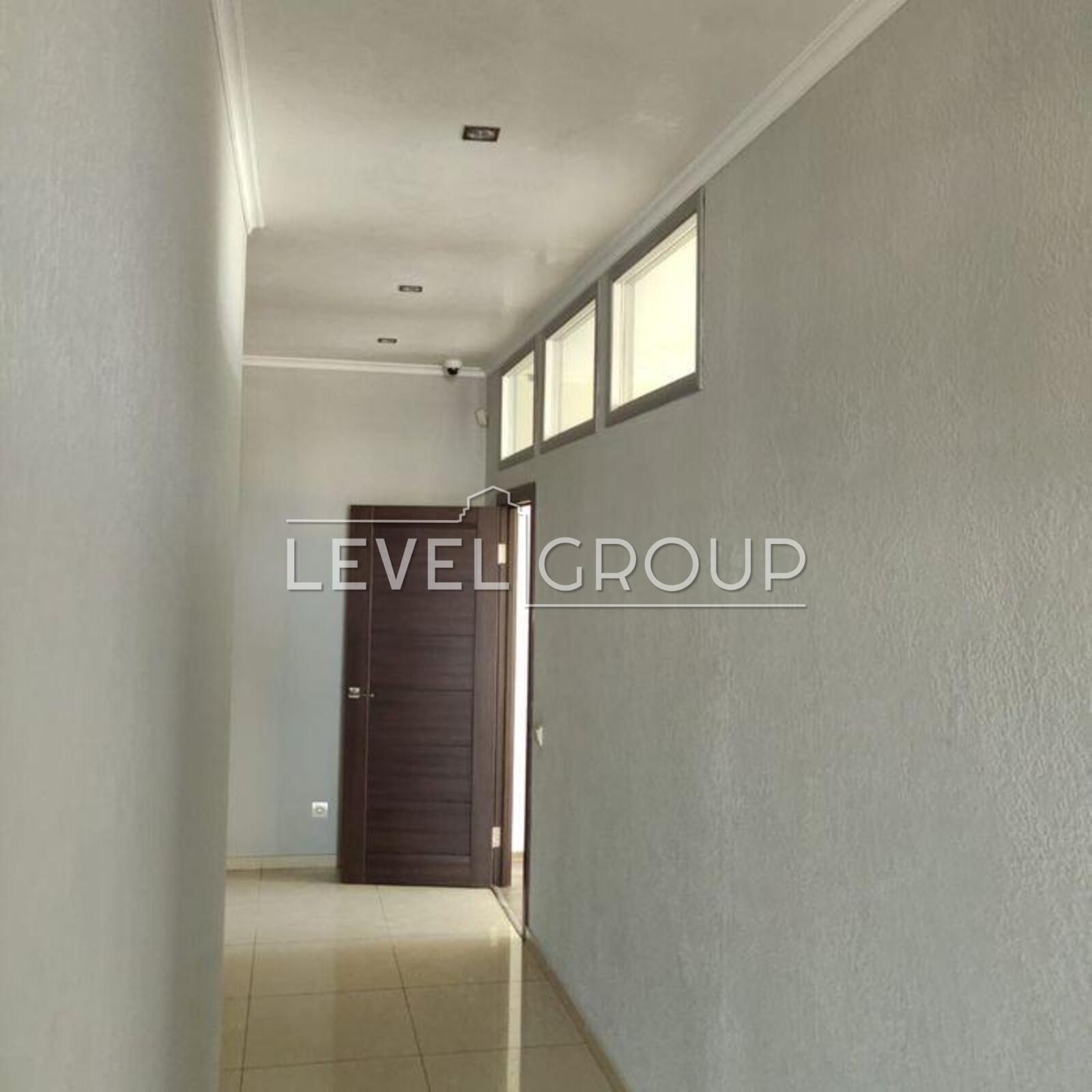 Кловський узвіз, 7