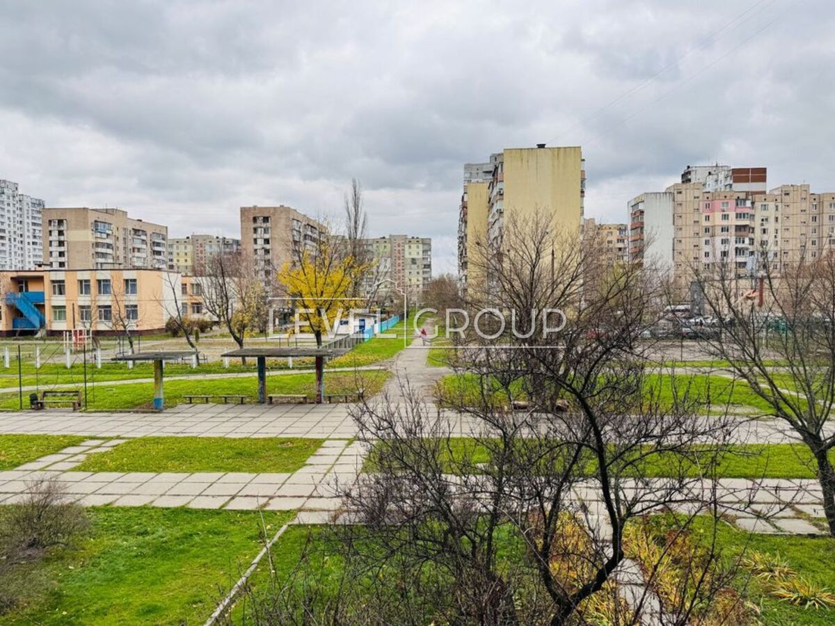 Tarasov Brotherhood St. (Dekabristov), 5