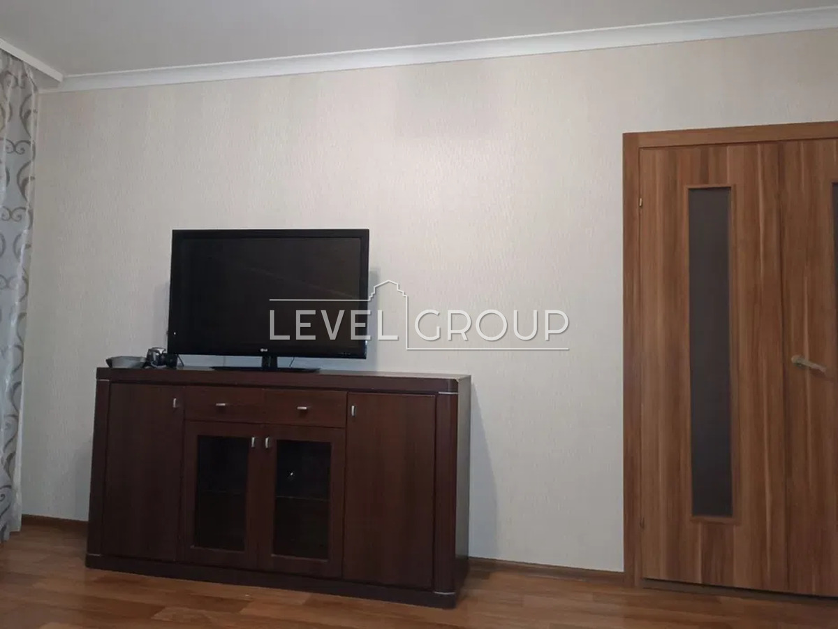 Урлівська вул., 38а