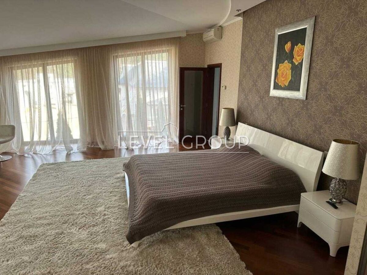 Шевченка, 18