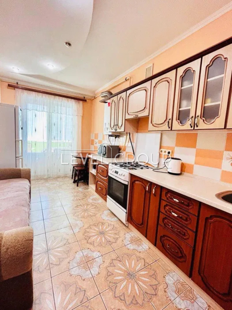 Lesia Ukrainka St., 11