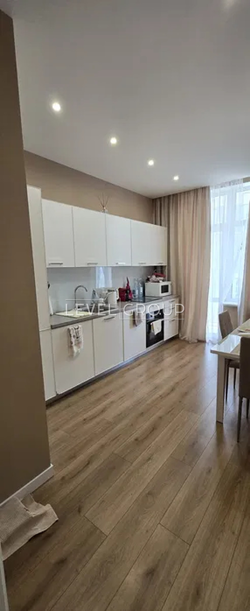 Andriy Verkhoglyad St. (Mykhayla Dragomirova), 20