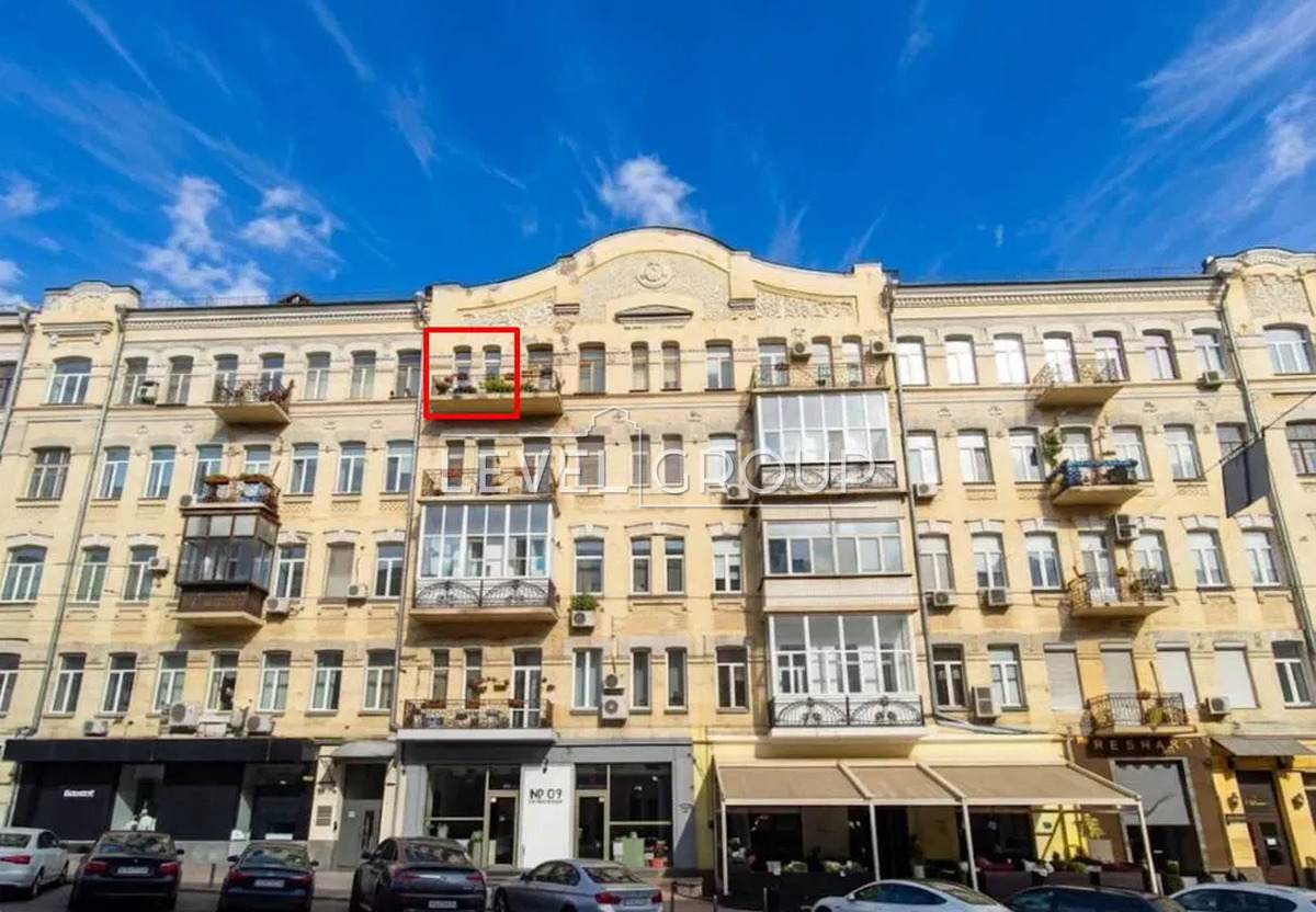 Velyka Vasylkivska St. (Chervonoarmiyska), 43