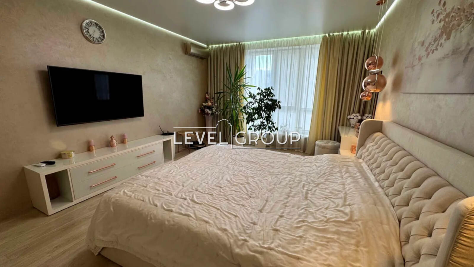 Метрологічна вул., 54