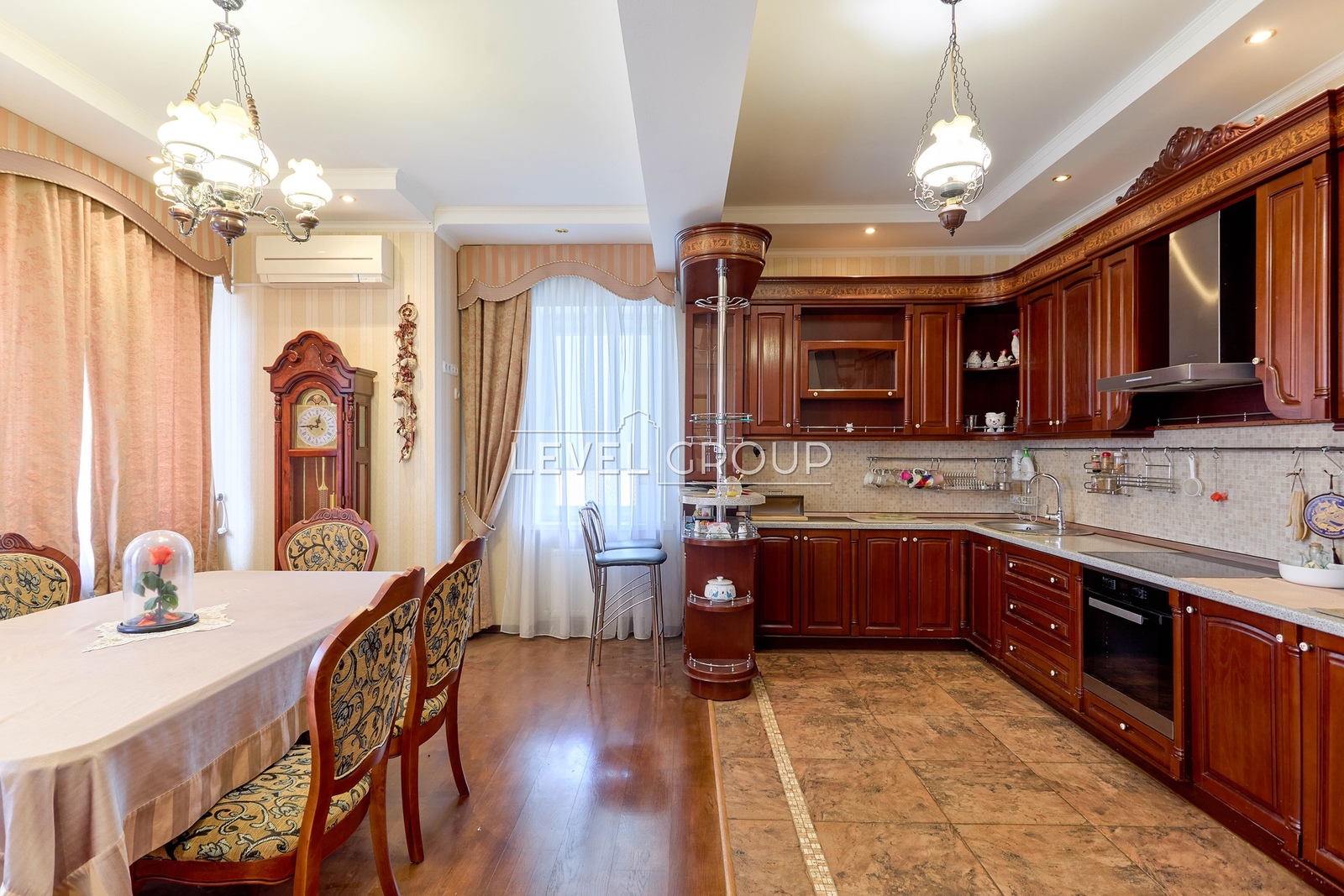 Ірпінська вул., 32