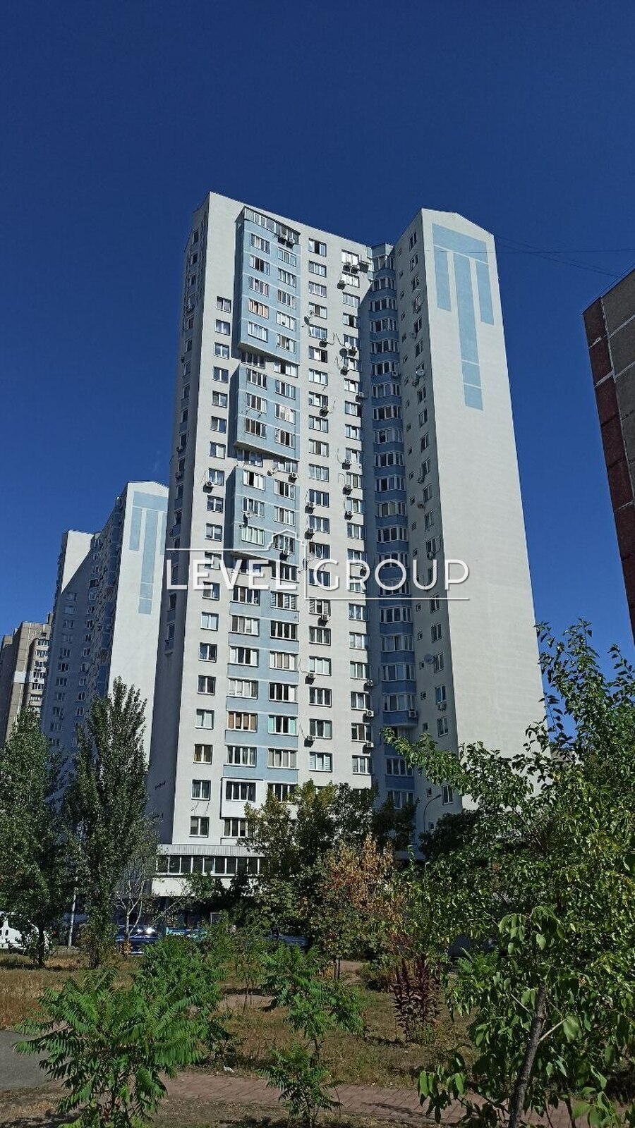 Червоної Калини просп. (Володимира Маяковського), 68