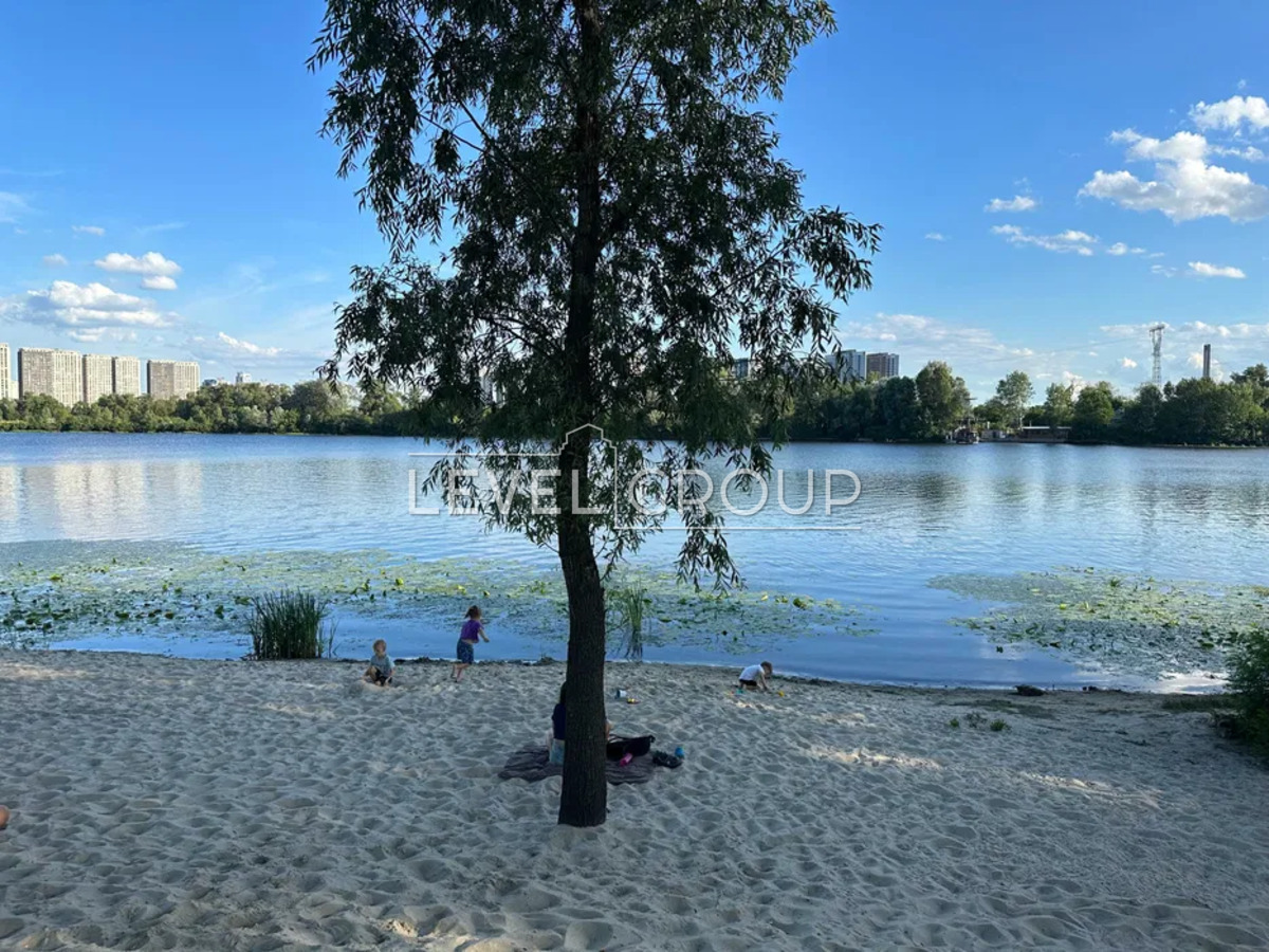 Дніпровська набережна, 17К