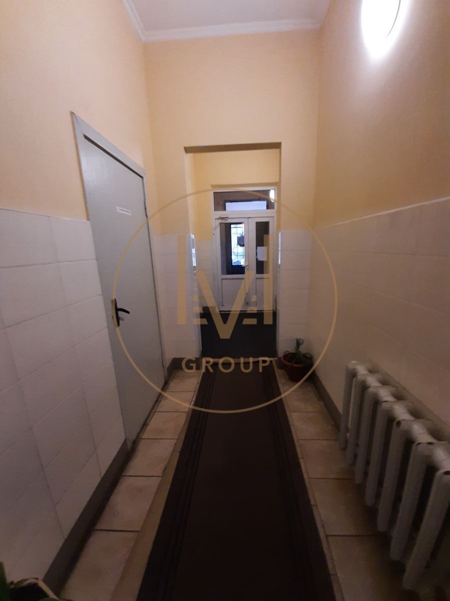 Drahomanova St., 31/b