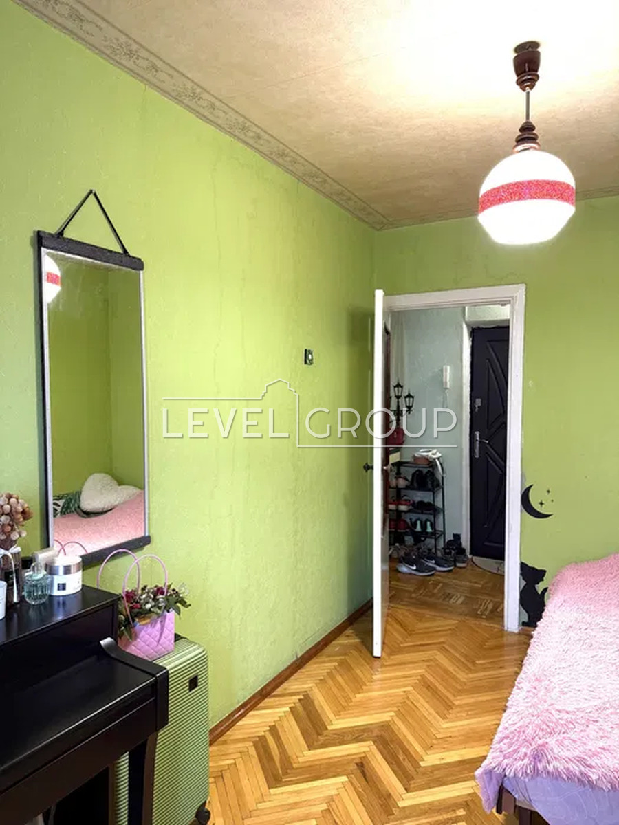 Obolonskyi Avenue, 16e