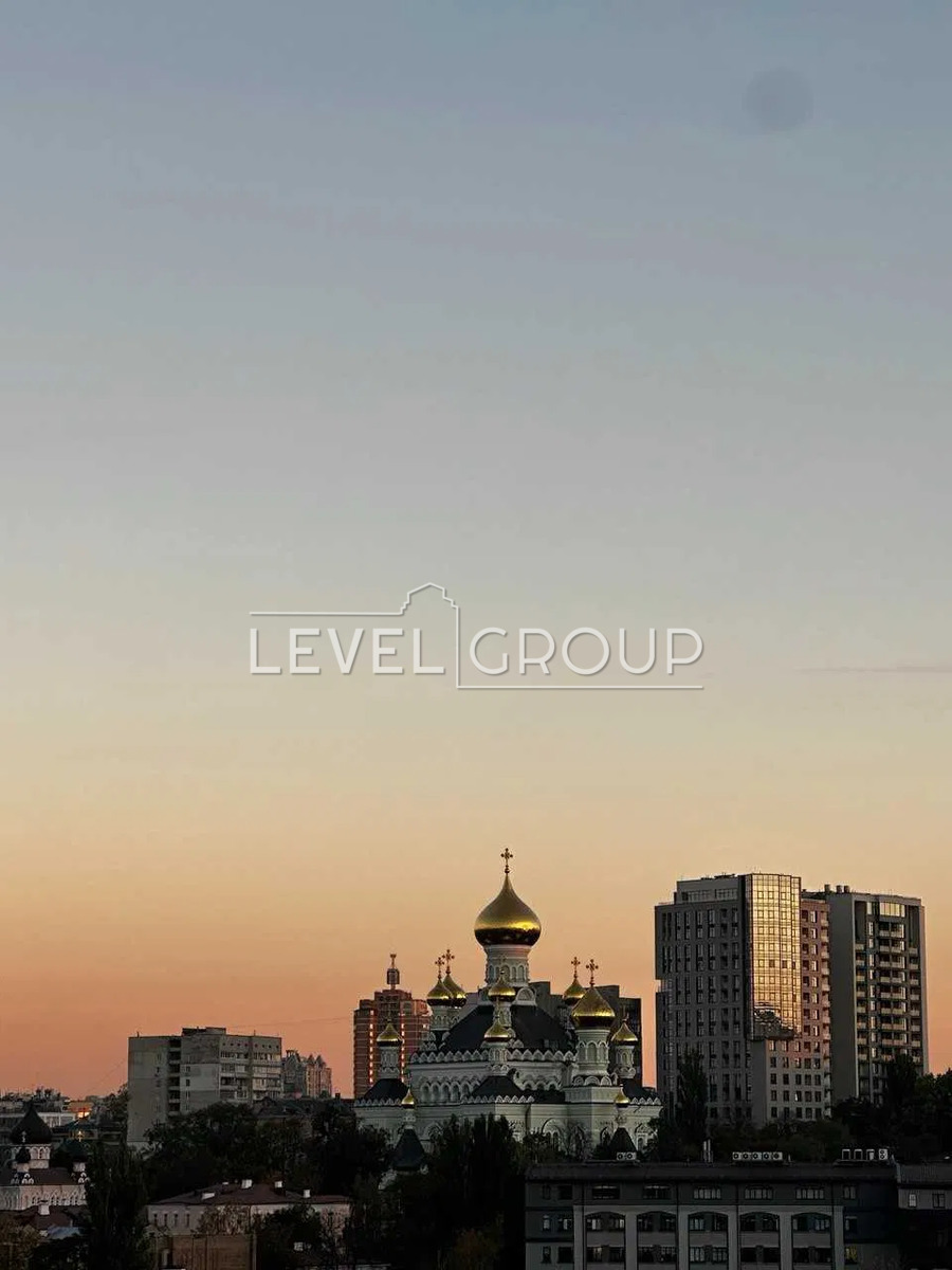 Hlybochytska St., 13/7