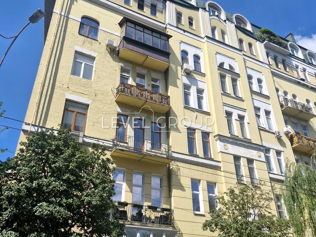 Круглоуніверситетська вул., 14