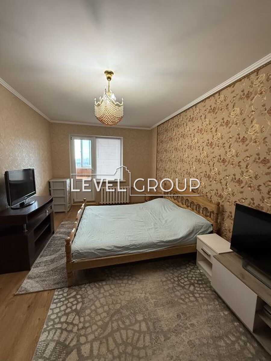 Urlivska St., 19