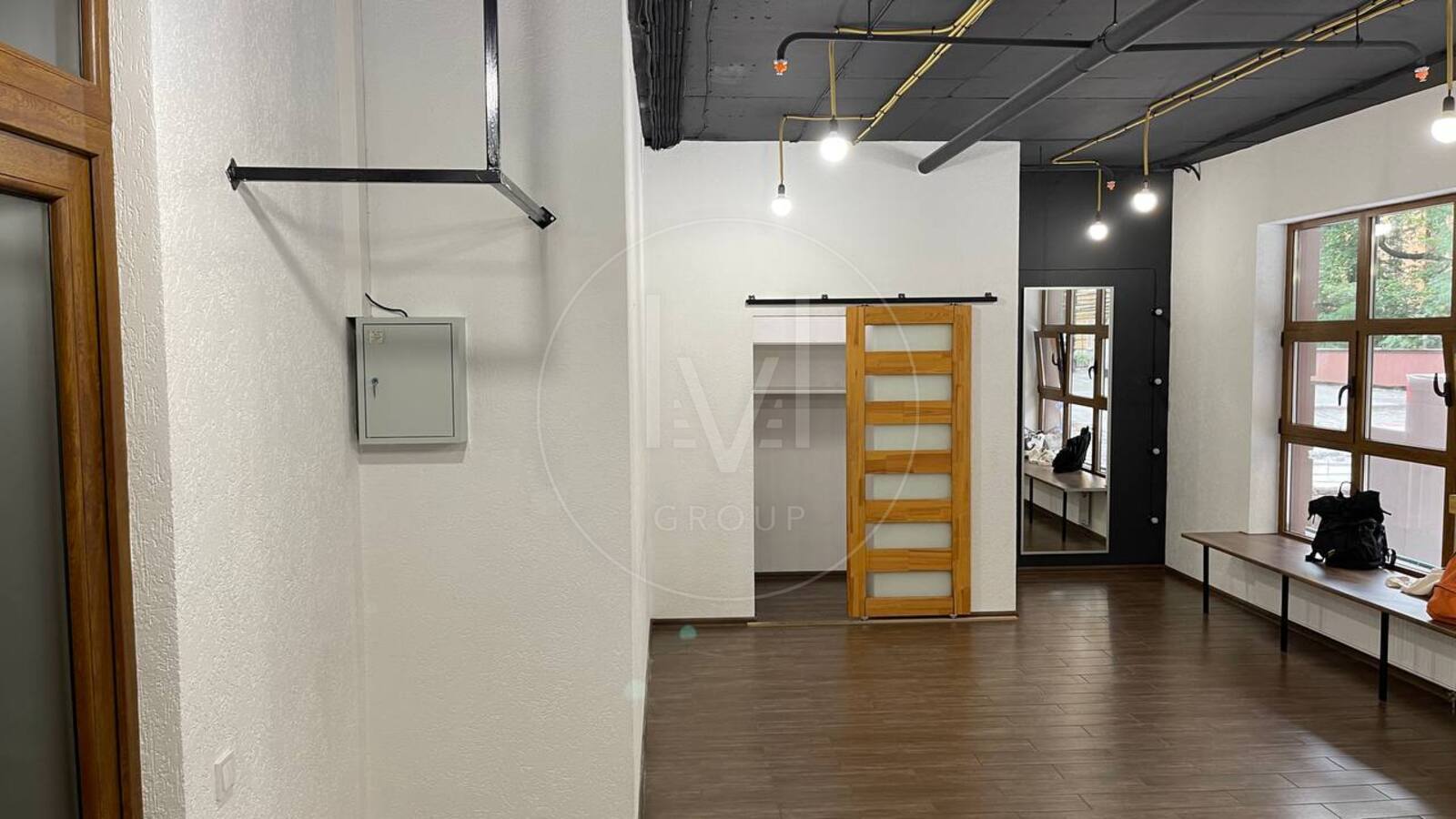 Bohdana Khmelnytskyi St., 2/376