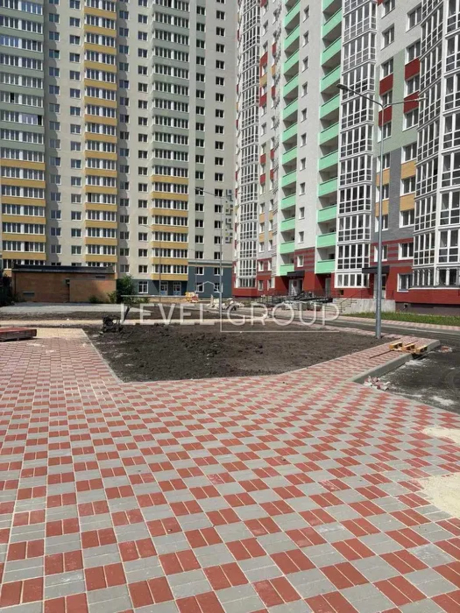 Бориса Гмирі вул., 22 Б