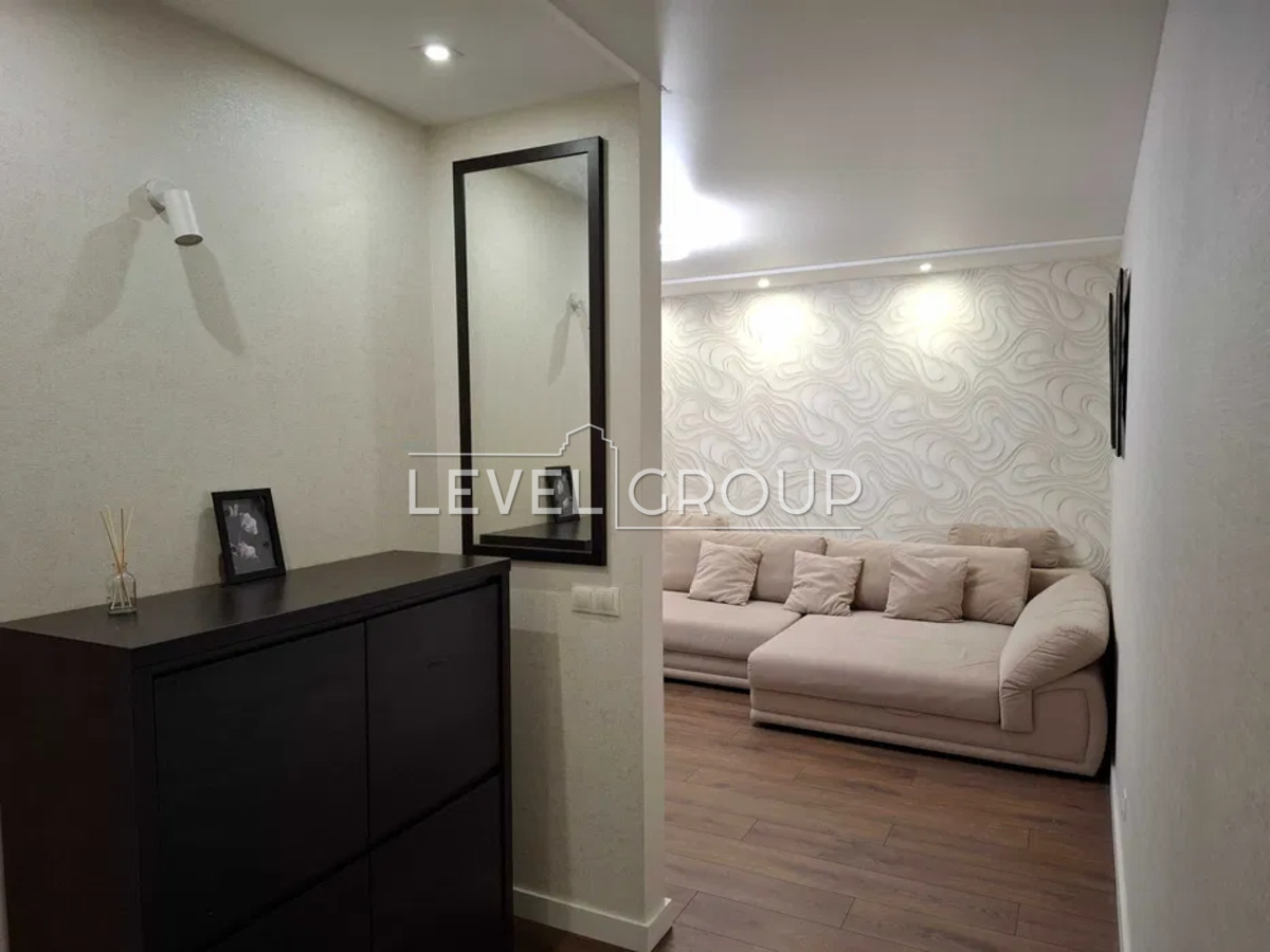 Митрополита Андрея Шептицького вул. (Анатолія Луначарського), 3б