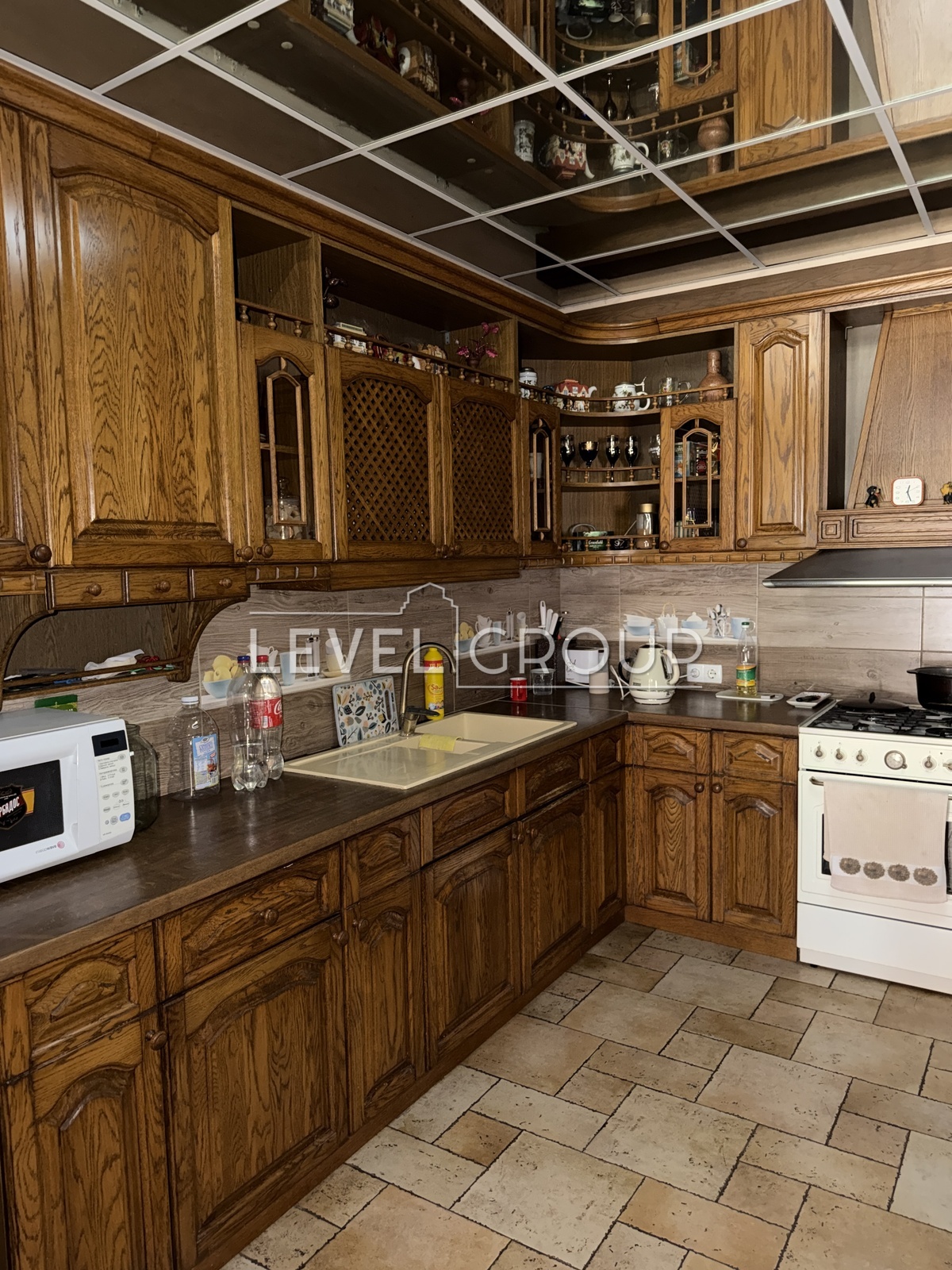 Yasnopolyanska, 33-G