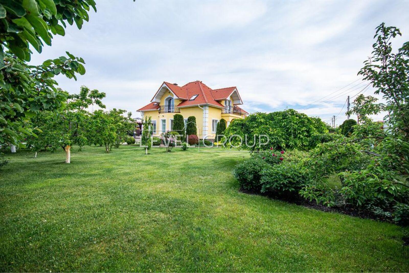 Амбулаторна вул.