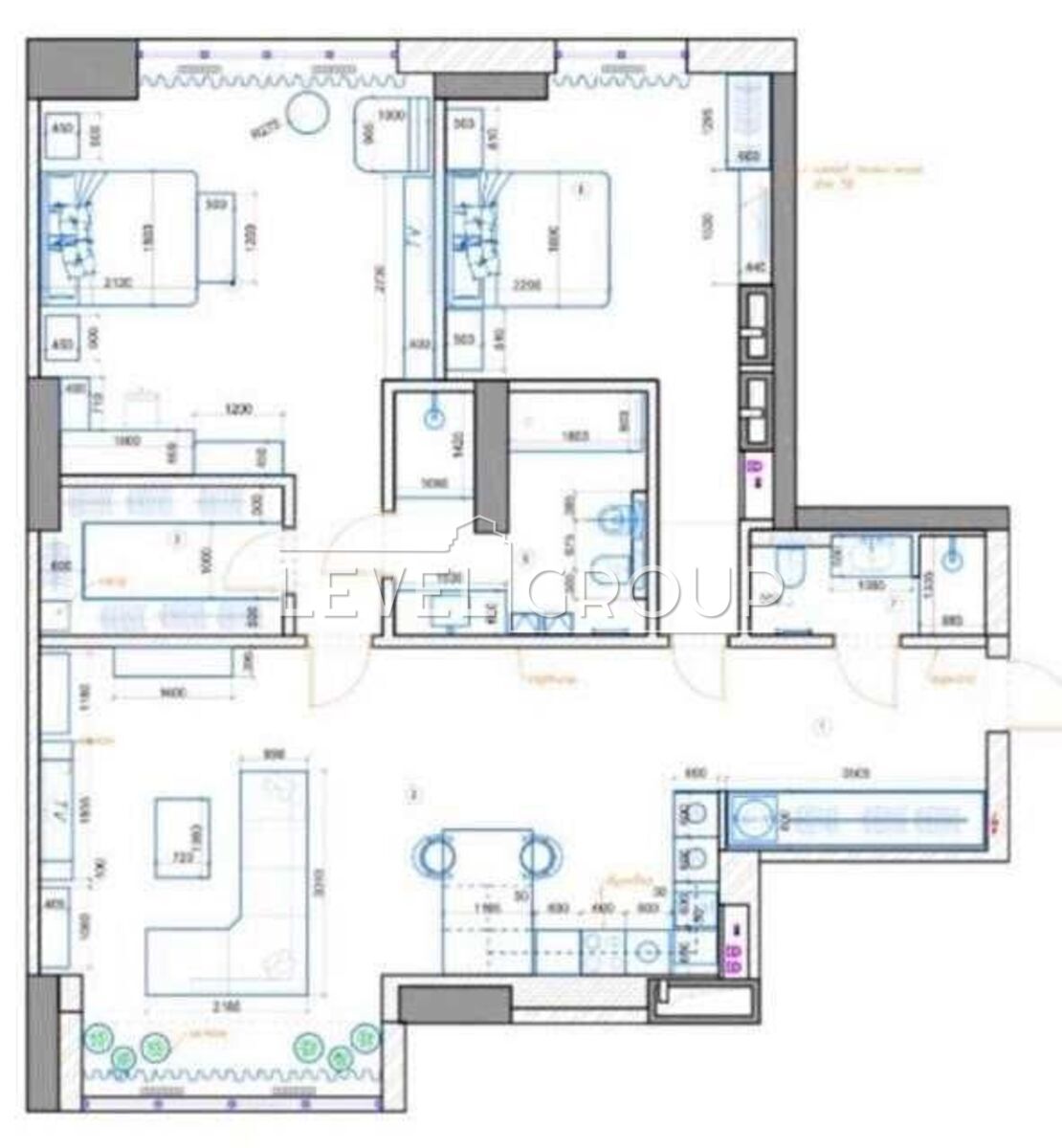 name_en
