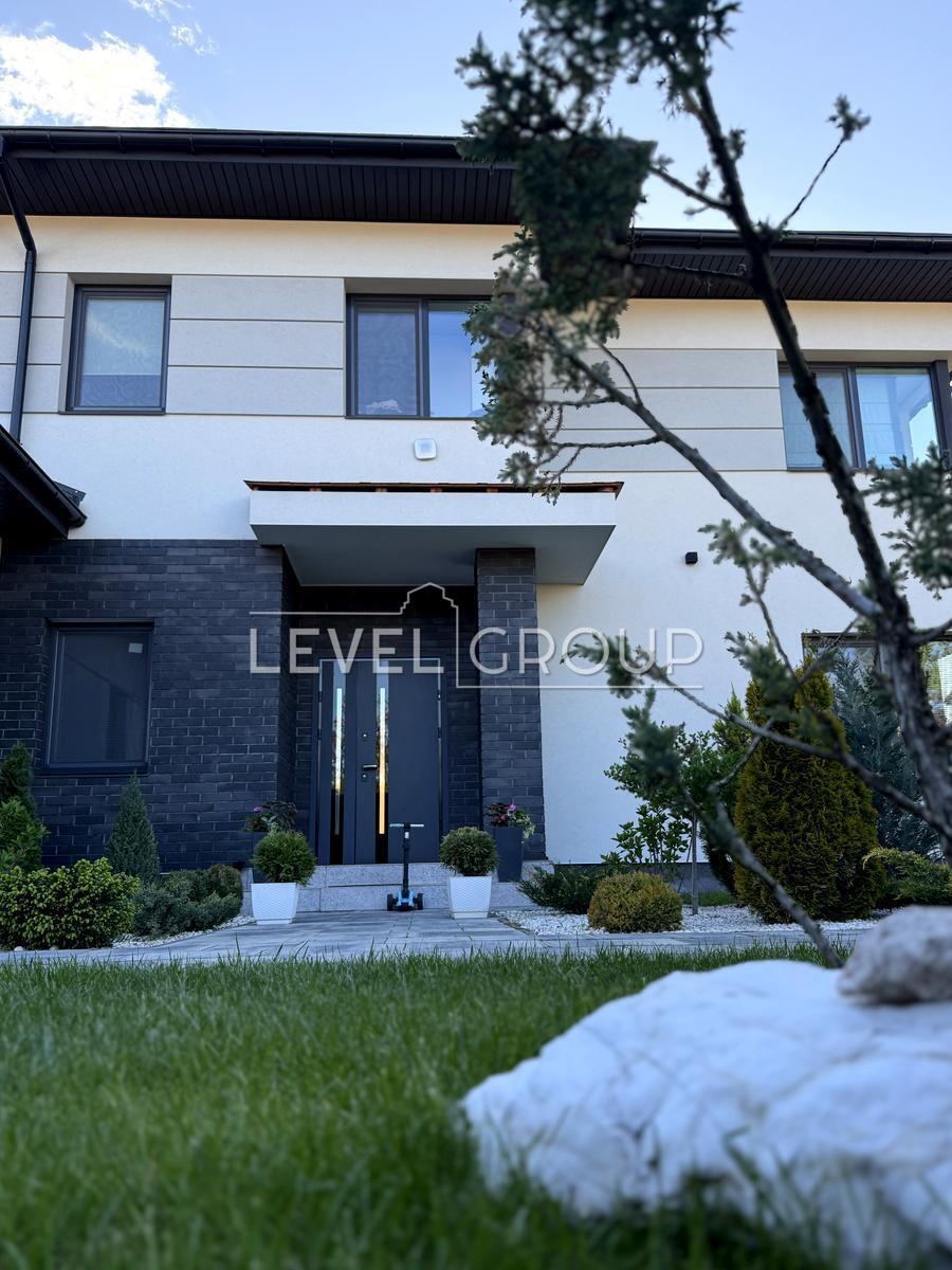 Петрівський пров., 10