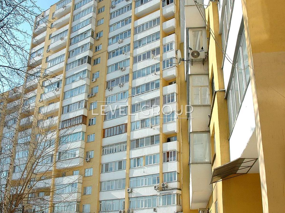 Борщагівська вул., 145